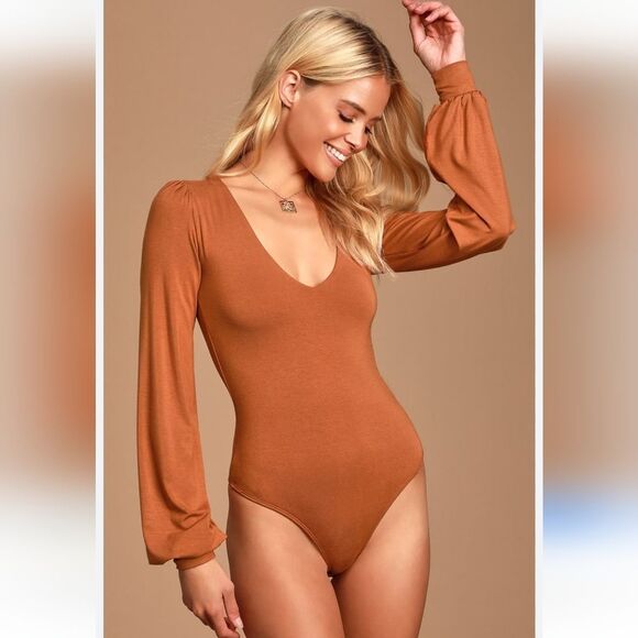 Lulus Kaylene V-Neck Baloon Sleeve Bodysuit Size L - Picture 1 of 8